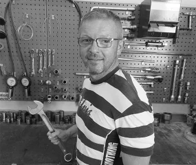 Jozef Denko_Brummer Reparatur AG Werkstatt für Nutzfahrzeuge Jozef Denko_Brummer Reparatur AG Werkstatt für Nutzfahrzeuge